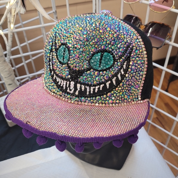 NWT Cheshire Cat Rhinestone Hat - Picture 3 of 5